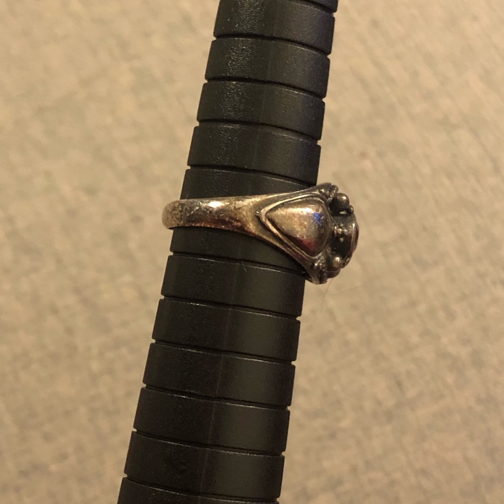 Vintage silver metal (sterling?) & faceted red stone (garnet?) ring sz 5.5-5.75 - Picture 11 of 14